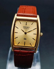 Vintage Seiko Slim Quartz Men’s Wrist Watch -Leather Strap