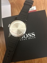 NWB Authentic Hugo Boss 1530018 Men Watch Quartz Black Red Dial Rubber Band 44mm