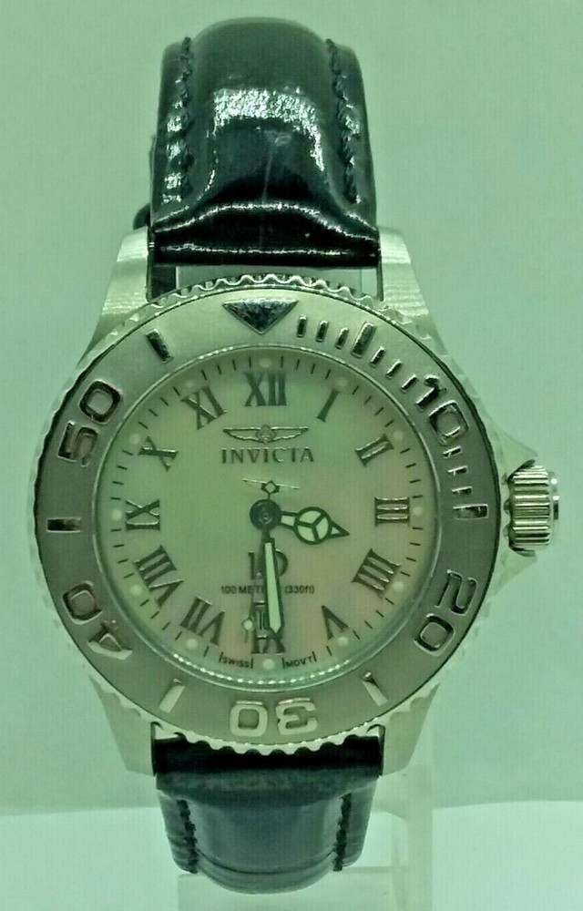 Vntg Invicta 4396, Wildflower, 10 yr bat & new, 34 mm MOP Dial, NW Leather Strap