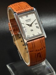 Vintage Seiko Slim Quartz Men’s White Dial Wrist Watch