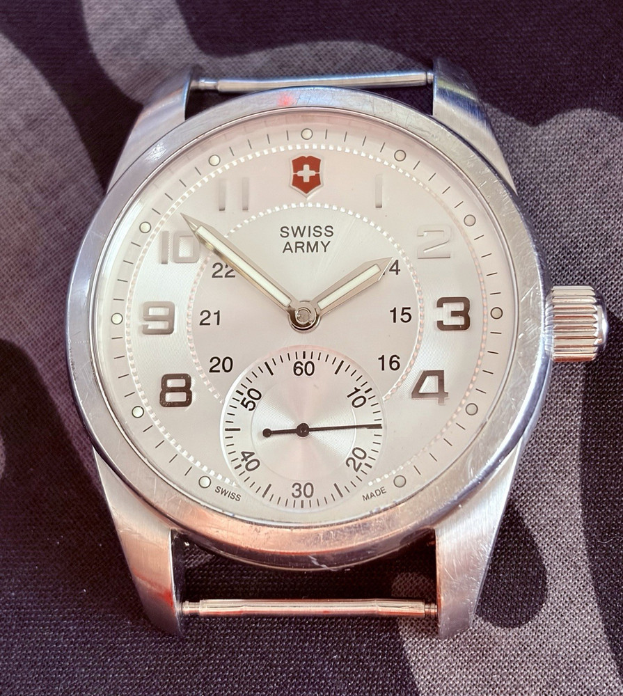 Victorinox Swiss Army Ambassador XL 45 mm manual wind WR 100m