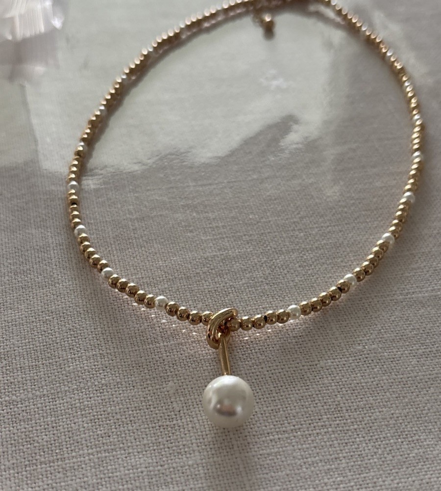 New Collection Of Jewelry. Watch. Baby Gold And Pearl Neck. One Pear Hangs Down