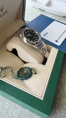 Rolex Explorer 36mm 124270 Full Set (March 2024) Box & Papers