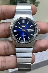 Seiko 5 Automatic Blue And Black Shade Dial Mens watch Japan Made 6309