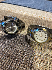 Fondini Quartz Chronograph Analog Watch Silver Dial Black/Silver Metal Bracelet