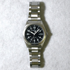 SEIKO SPIRIT 7N42-8260 Luminous Date Military Men’s Field Watch 2011 Japan