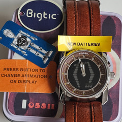 Fossil Big Tic rare watch mens – brilliant animation – new batteries, with box