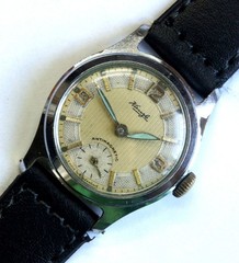 Vintage 1950s Kienzle Antimagnetic Men Watch 30mm Textured Dial SERVICED RUNNING