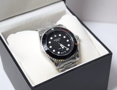 GUCCI Dive YA136208 Men’s Watch 45mm Stainless Steel Black Dial Date Swiss Made