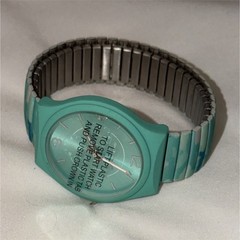Analog Wristwatch Blue Dial Green Case Fixed Bezel Watch