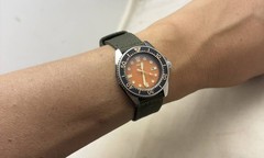 1981 SEIKO Diver 2625-0010 Quartz Orange Dial Vintage Men’s Watch