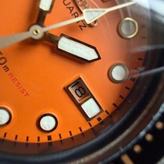 Authentic Seiko 2625 0010 Vintage Orange Dial Diver Quartz Watch 36.9mm Boy Size