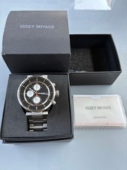 Issey Miyake Mens Chronograph Quartz Watch Black Dial Stainless Steel