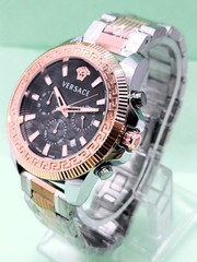 Amazing Versace Chronograph Date Indicator Analog Men’s Wrist Watch