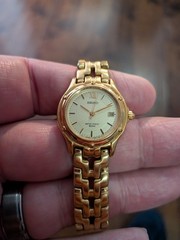 Vintage Seiko Watch Women 26mm Champagne Dial Gold Tone Date WR 50M 7N82-0599