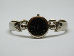 GUESS Silver Tone Quartz Analog Women’s Watch Sz. 6″ New Battery