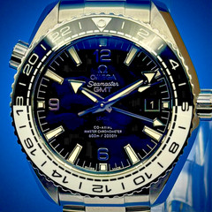 2025 OMEGA Seamaster Planet Ocean 600M “Oreo” Reference 215.30.44.22.01.001