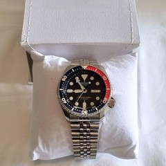 Seiko SKX009J Japanese model Pepsi dial 7S26-0020, comes with a free dive strap