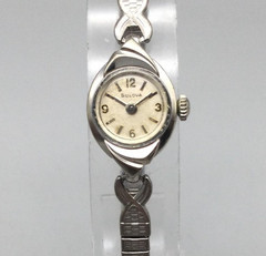 Vintage Bulova Womens Watch 13mm Cream Dial Stainless Manual Wind Stretch Band
