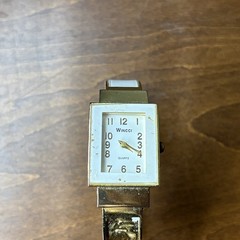 Wincci Cuff Watch, White Dial, Goldtone Case, White Cuff Band – NEEDS BATTERY
