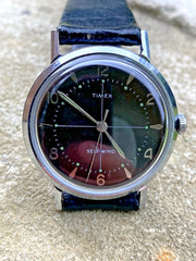 Vintage 1960s Timex Self Wind Men’s Watch Mechanical Black Dial Crosshair 34 mm