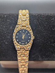 VTG Life Long Womens Watch Gold Tone Nugget Style Black Dial New Battery
