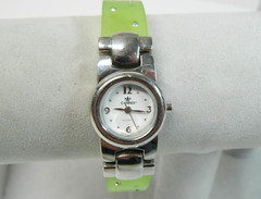 Green translucent silver tone lady’s/Woman’s watch/wristwatch