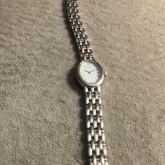 Seiko Women’s Quartz Analog Wristwatch Two-Tone Oval Roman Dial Bracelet