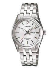 Casio Stainless Steel Bracelet Women’s White Dial Round Wrist Watch LTP-1335D-7A