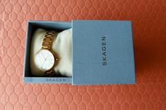 SKAGEN Women’s Gold Tone Watch Includes Box, Extra Links, Booklet, Free Shipping