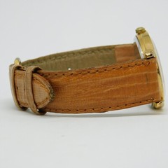 GUESS Gold Tone Case Quartz Analog Unisex Watch New Battery
