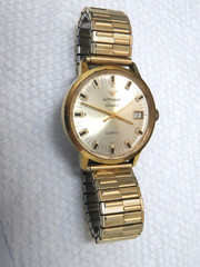 Vintage Wittnaurer Genene Men’s Quartz Date Watch with 10k RG Bearflex Band