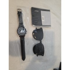 3piece Mens Gift Set Quartz Watch, Sunglasses Wallet Holiday Anniversary Present