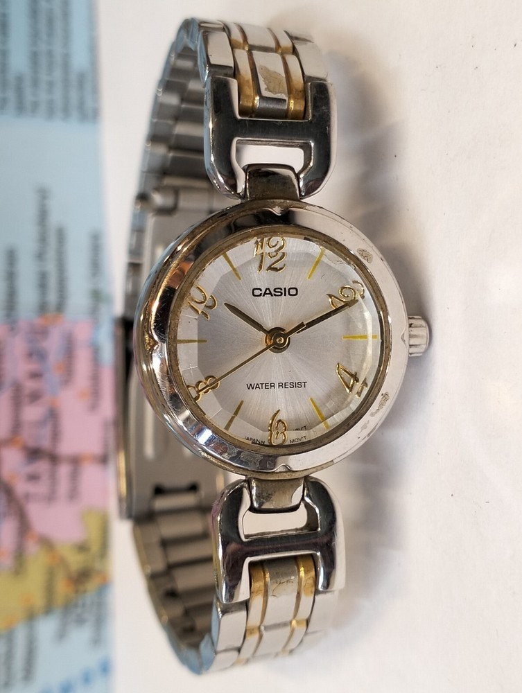 QUARTZ SILVER DIAL LTP-1373 JAPAN WOMEN’S FULL WORKING ALL ORIGINAL VTG.