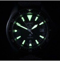 MWC 1999-2001 Pattern Quartz Steel Date Gray Black Sapphire Men’s Watch