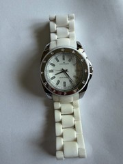 ANNE KLEIN 10/9179 White Analog Women’s Watch