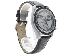 Swatch x Omega Mission to Earth Phase SO33M700 Bioceramic Quartz