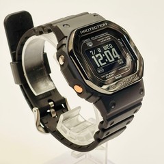 CASIO G SHOCK G SQUAD Wristwatch Radio Solar Digital DW H5600MB 1JR