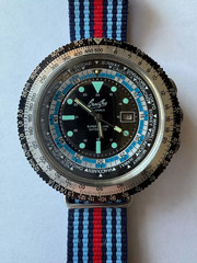 1970s Grand Prix Super De Luxe Datomatic World Time 21 Jewels 50mm Vintage Watch