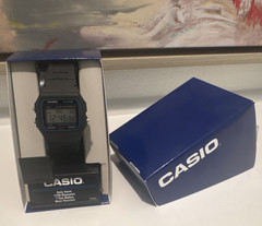 Casio F-91W Digital Quartz Alarm Stopwatch Black Resin 33mm Watch w/ Box Manual