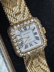 Vintage DeCesare Italy 17 Jewels Mechanical Wind Up Women Watch In Box Works