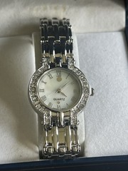 Women’s Quartz Silver-Tone Bracelet Watch MOP Dial Gem Bezel w/ Box