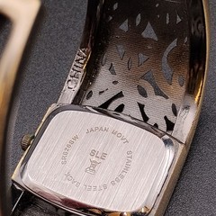 Elegant Vintage Style Bangle Cuff Watch Women’s Quartz Antique Gold Tone