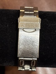 VINTAGE GUESS WATCH HEAVY CASE BEZEL- QUARTZ – RUNS GREAT – BBA-27