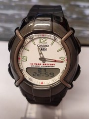 CASIO HD ILLUMINATOR ANA-DIGI QUARTZ WHITE DIAL HDC-600 JAPAN MEN’S FULL WORKING
