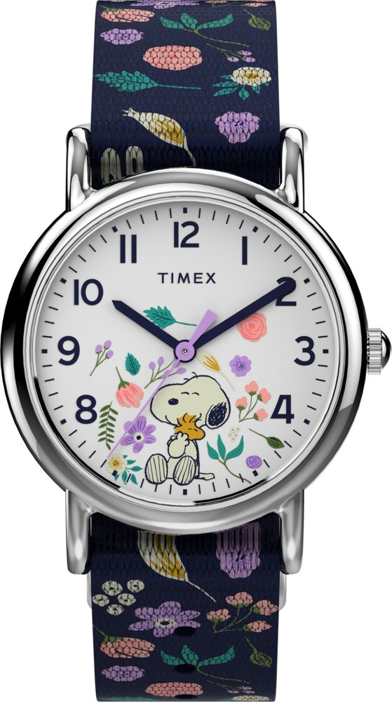 Timex TW2V45900, Peanuts-Snoopy Weekender Watch, Nylon Strap, Indiglo