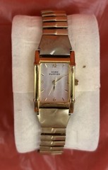Vintage Hush Puppies Quartz Gold Tone Wrist Watch-Working-New Battery!