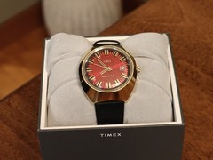 [NO TARIFF] Timex Q 1972 Reissue Quartz Burgundy Dial Men’s Watch TW2V25400