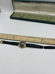 Lot Of 2 Gucci Watches Men & Woman Original Buckles In Booth Swiss Made