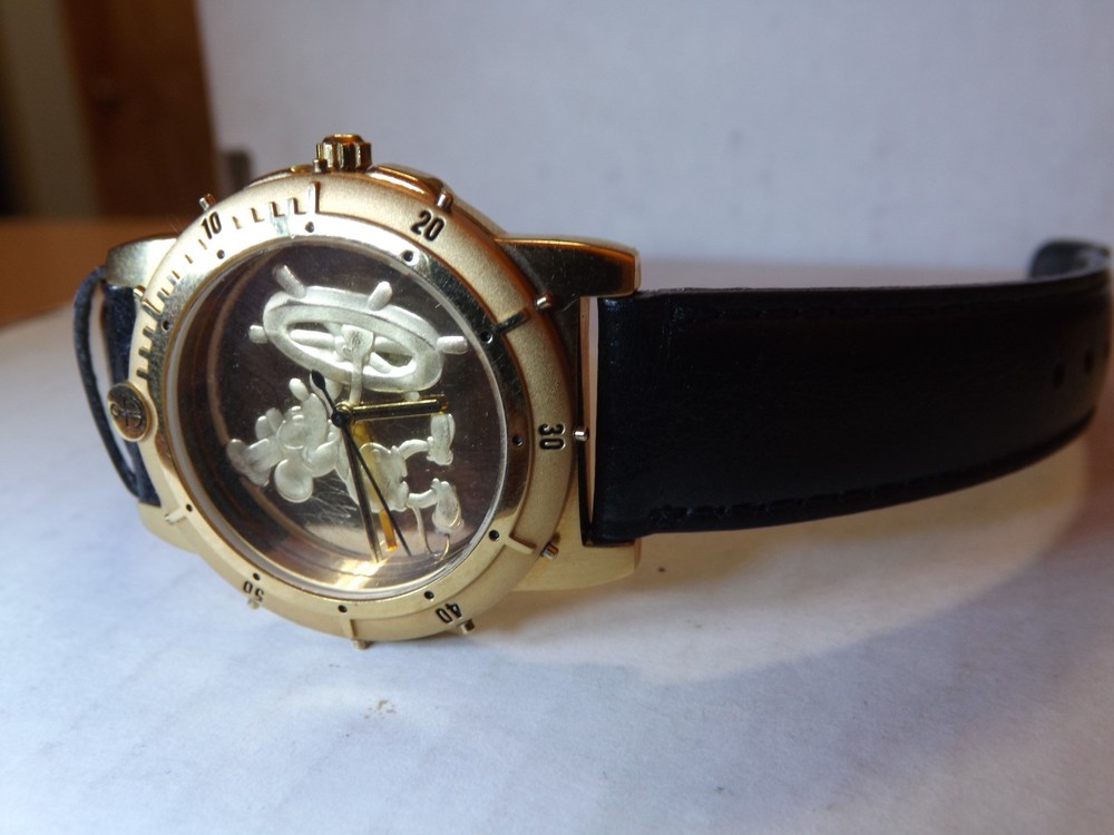 Disney Mens Vintage Mickey Mouse Watch (Steamboat Willie)-(1993 Convention) -New